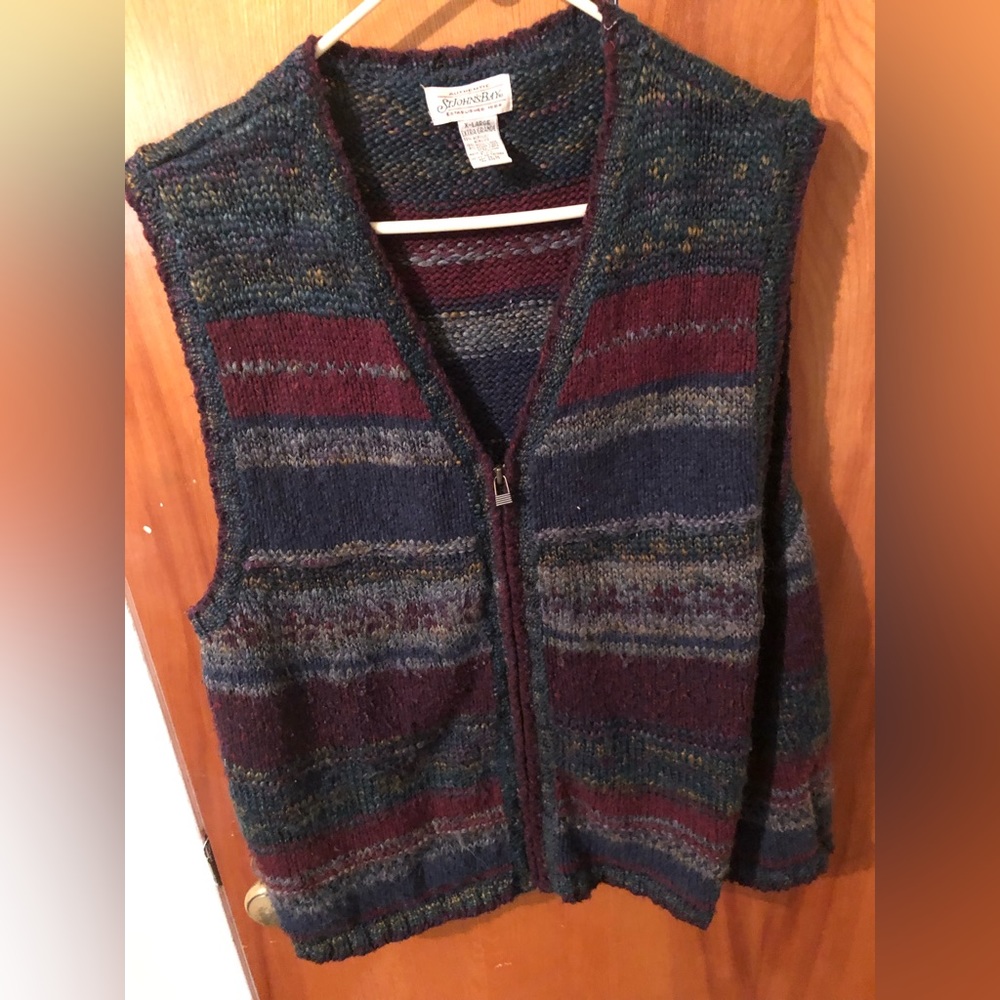 XL zipper sweater vest